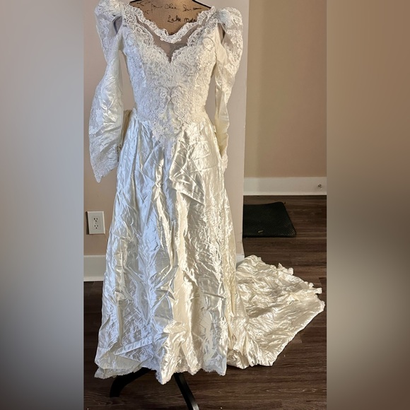 Vintage Wedding Dress Size 6 - Picture 2 of 2